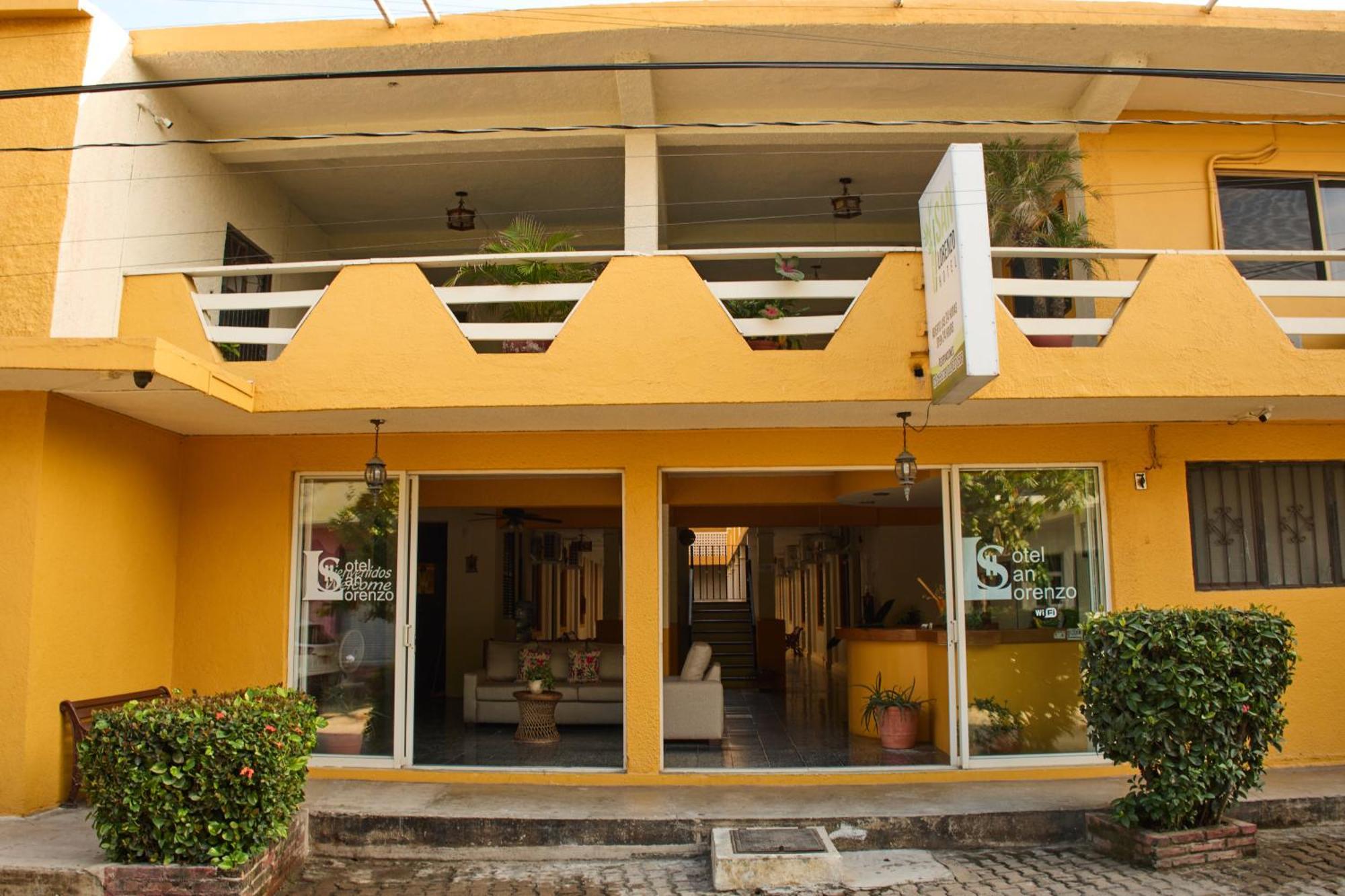 Hotel San Lorenzo Barra de Navidad Exteriör bild