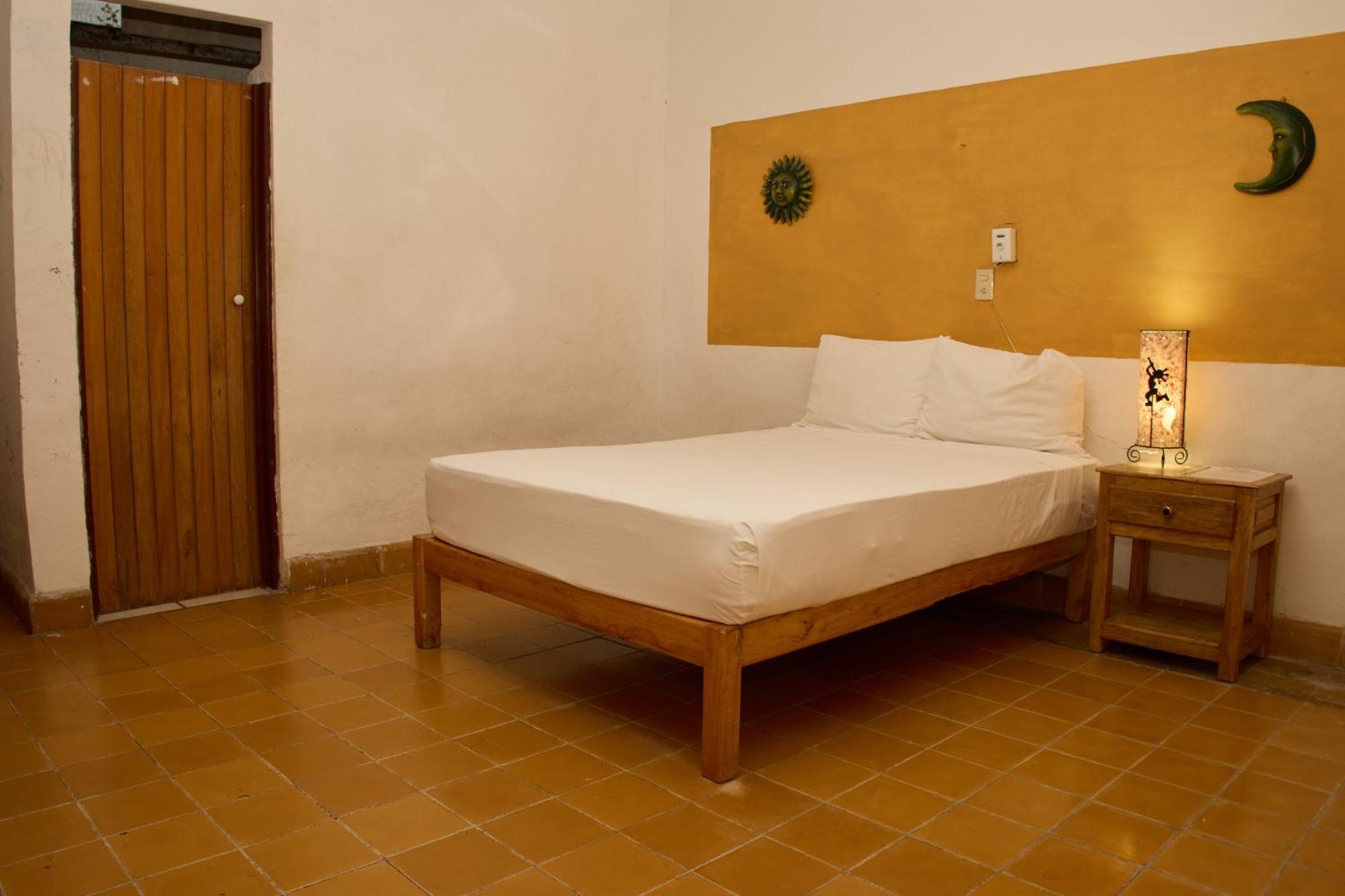 Hotel San Lorenzo Barra de Navidad Exteriör bild